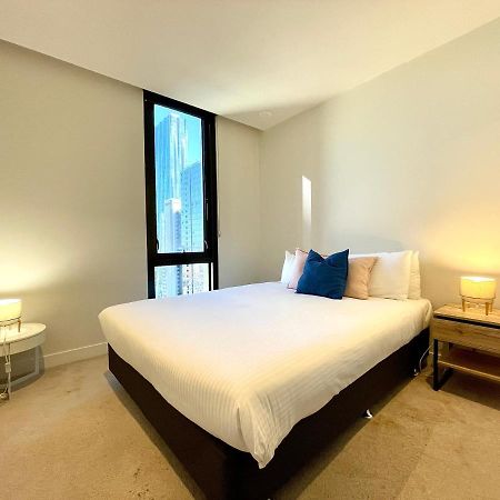 Readyset Apartments At Empire Мельбурн Экстерьер фото